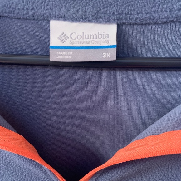 Columbia 1/4 Zip Pullover - Picture 2 of 3
